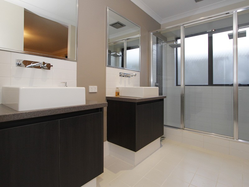 25 Seaspray Crescent, Jindalee WA 6036