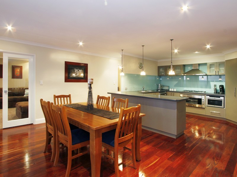 25 Seaspray Crescent, Jindalee WA 6036