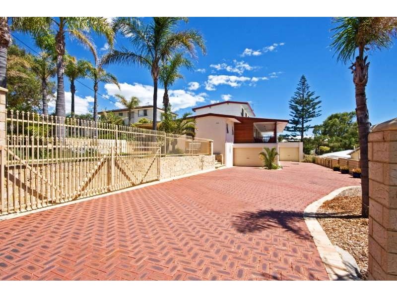 62 Mindarie Drive, Quinns Rocks WA 6030