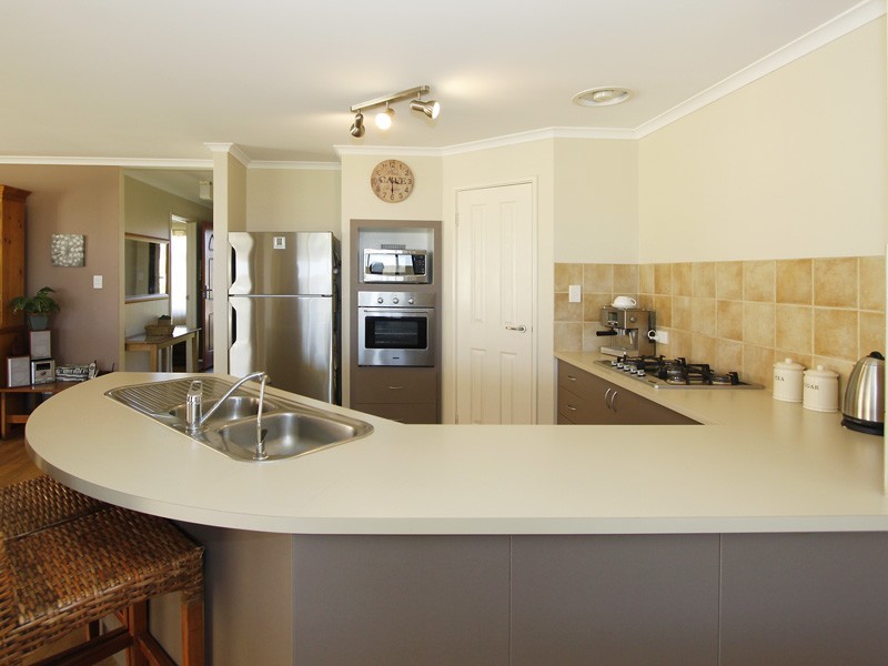 7 Saintfield Corner, Ridgewood WA 6030