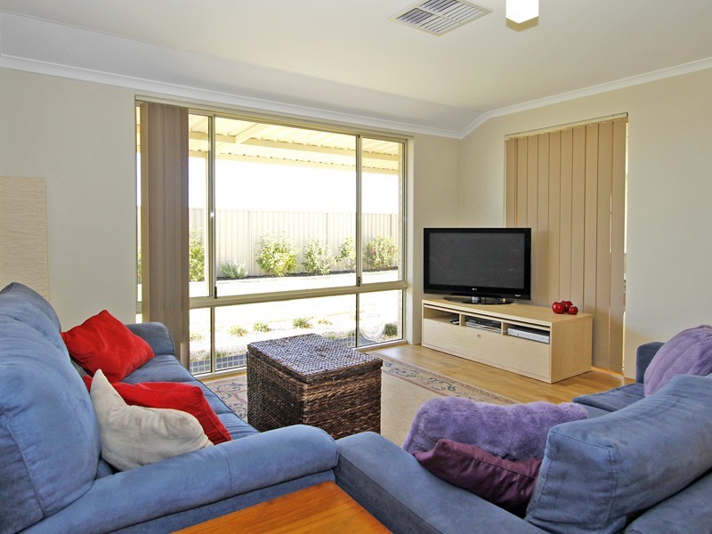 7 Saintfield Corner, Ridgewood WA 6030