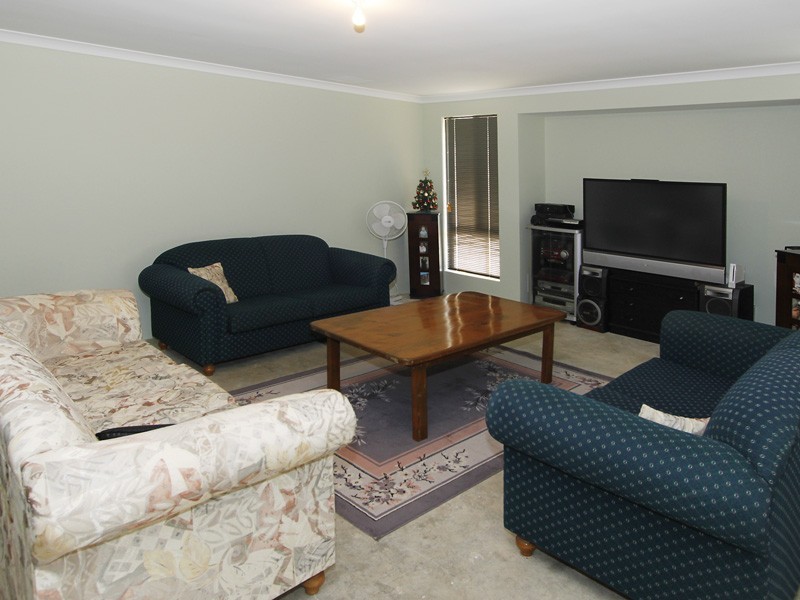 39 Dirleton Loop, Butler WA 6036