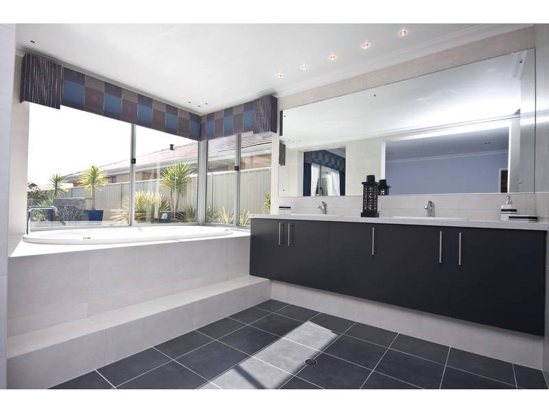 40 Backwater Circle, Burns Beach WA 6028