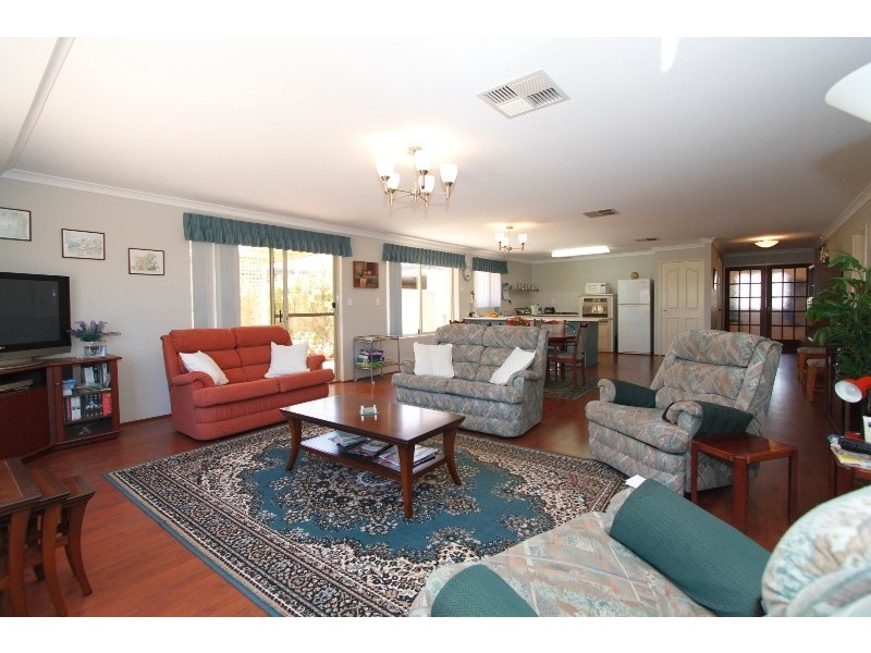 22 Wiltshire Entrance, Butler WA 6036