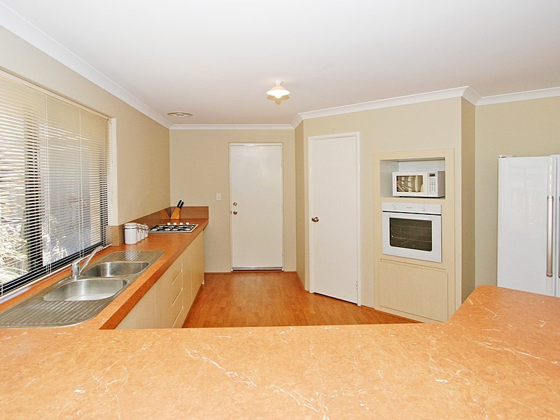 10 Clitheroe Way, Butler WA 6036