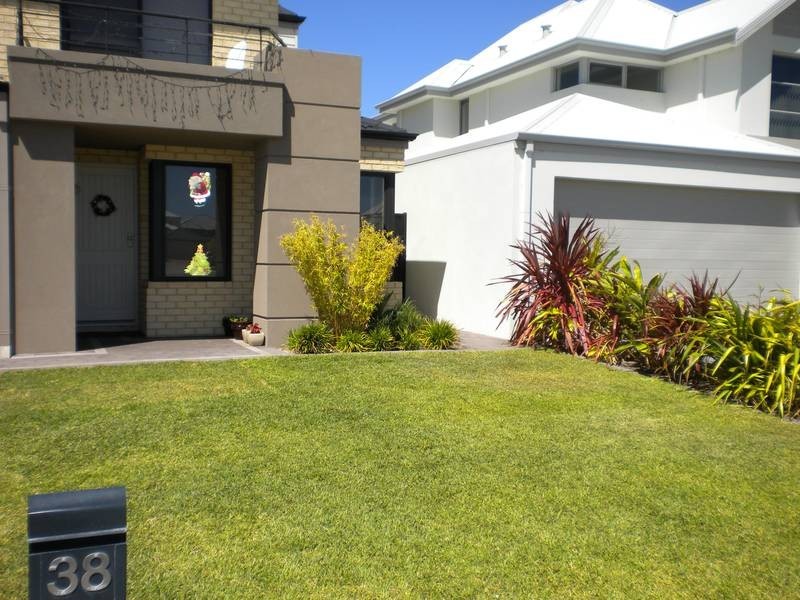 38 Masthead Close, Jindalee WA 6036