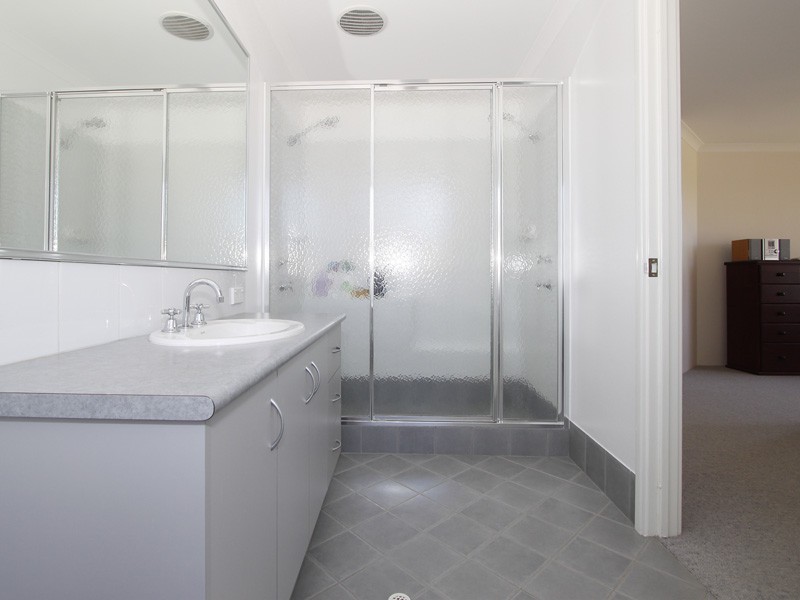 33 Thurleigh Approach, Butler WA 6036