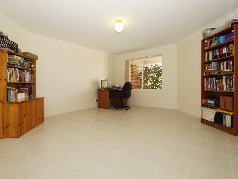 33 Thurleigh Approach, Butler WA 6036