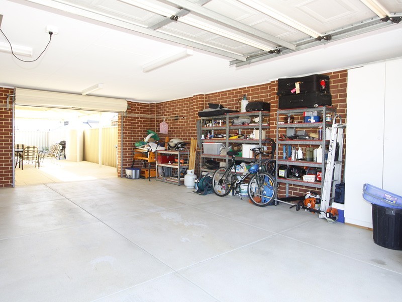 33 Thurleigh Approach, Butler WA 6036