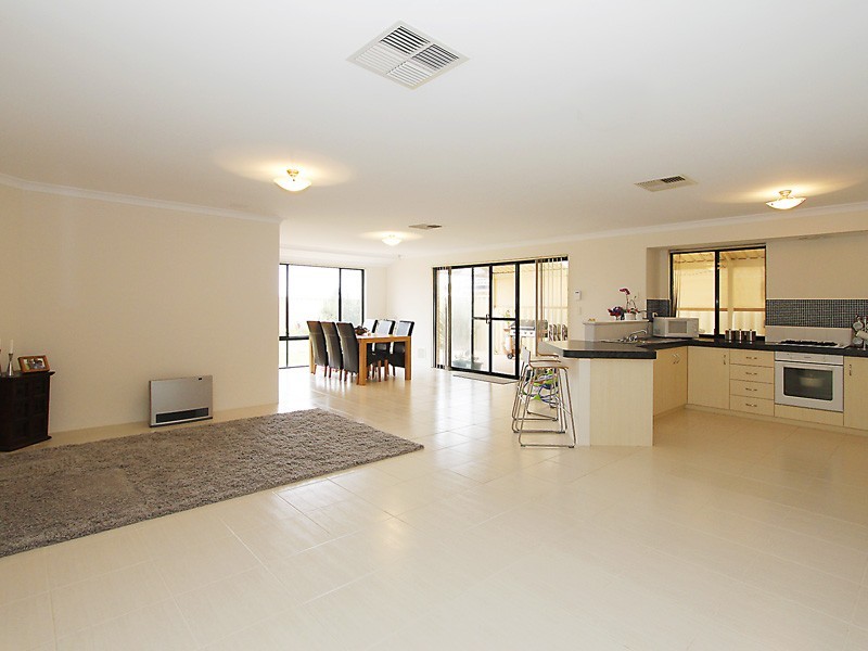 5 Neah Place, Butler WA 6036