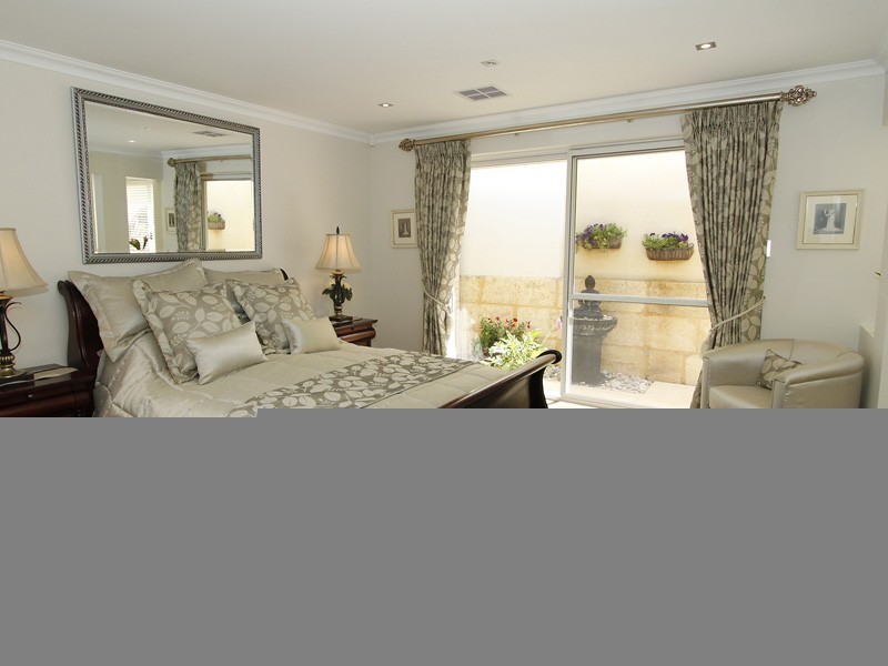 12 Halyard Road, Jindalee WA 6036