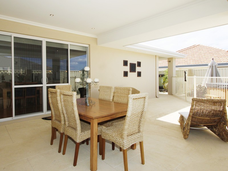 12 Halyard Road, Jindalee WA 6036