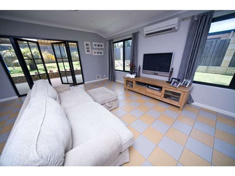 60 Cristobal Crescent, Mindarie WA 6030