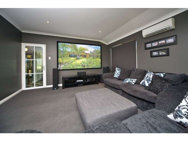 60 Cristobal Crescent, Mindarie WA 6030