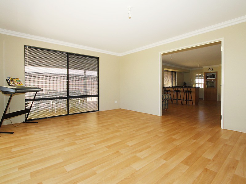 15 Salwick Street, Butler WA 6036