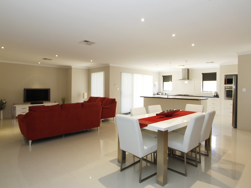 37 Huntly Ave, Butler WA 6036