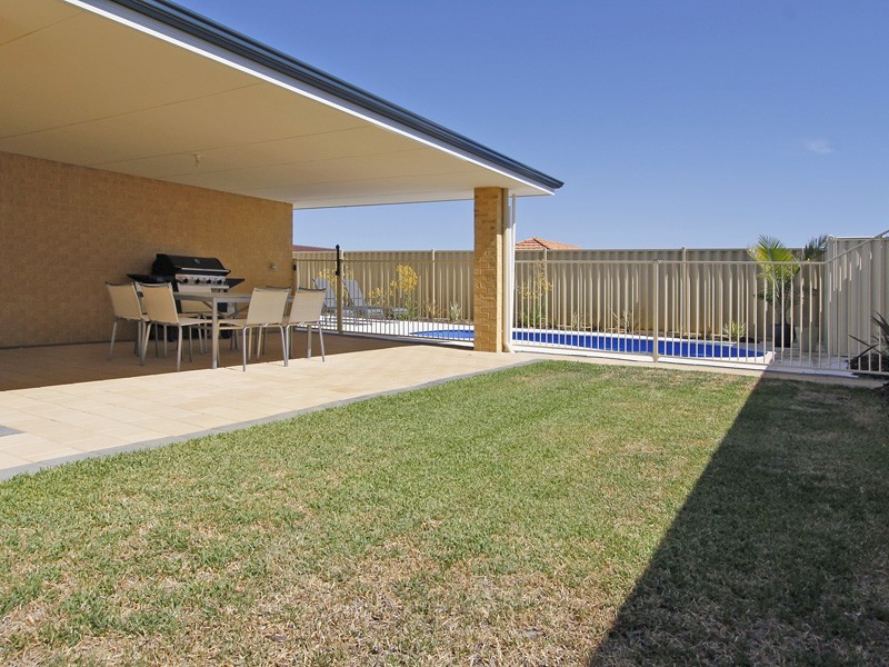 37 Huntly Ave, Butler WA 6036