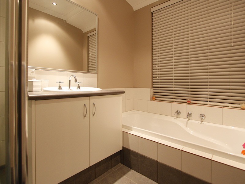 17 Beachwood Crescent, Butler WA 6036