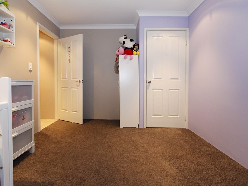 17 Beachwood Crescent, Butler WA 6036