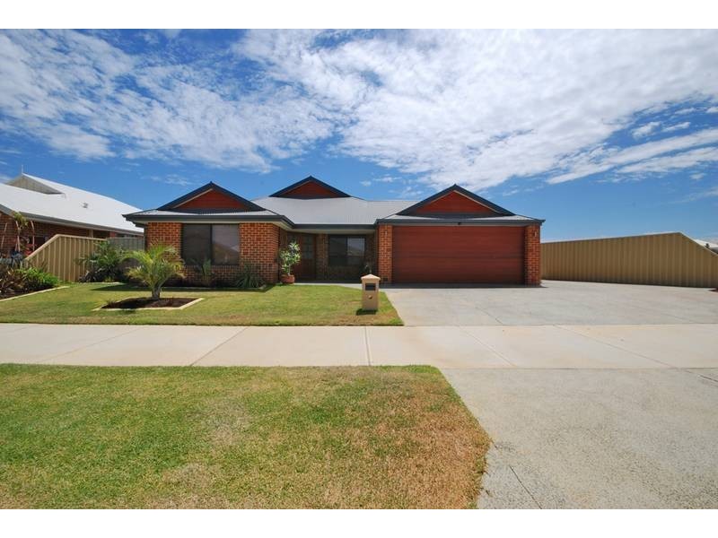 17 Beachwood Crescent, Butler WA 6036