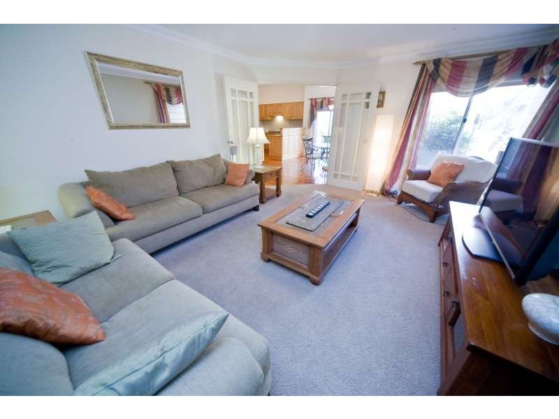 11 Halifax Boulevard, Mindarie WA 6030