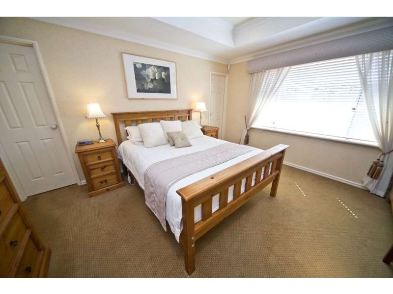 11 Halifax Boulevard, Mindarie WA 6030