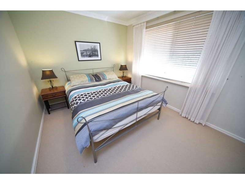 11 Halifax Boulevard, Mindarie WA 6030