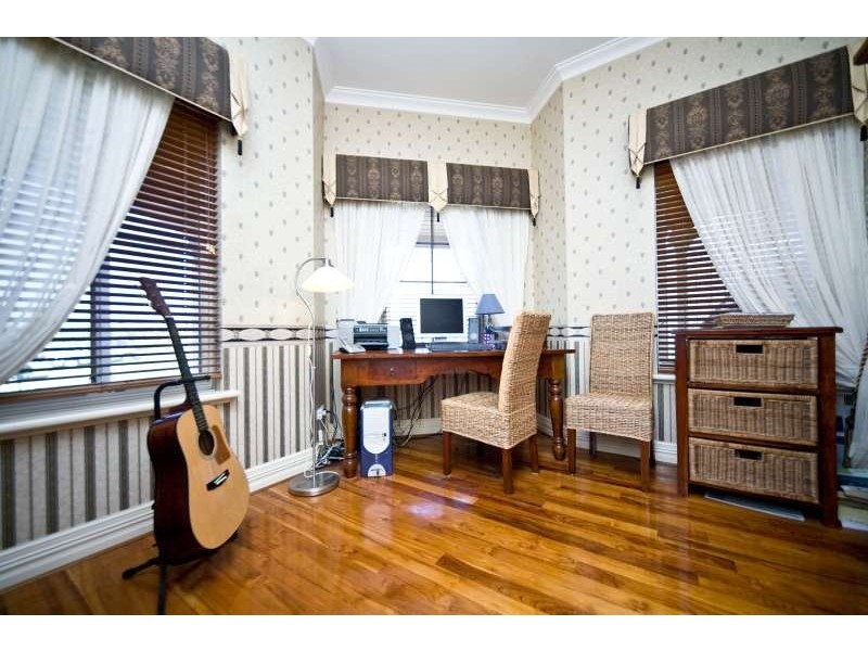 11 Halifax Boulevard, Mindarie WA 6030