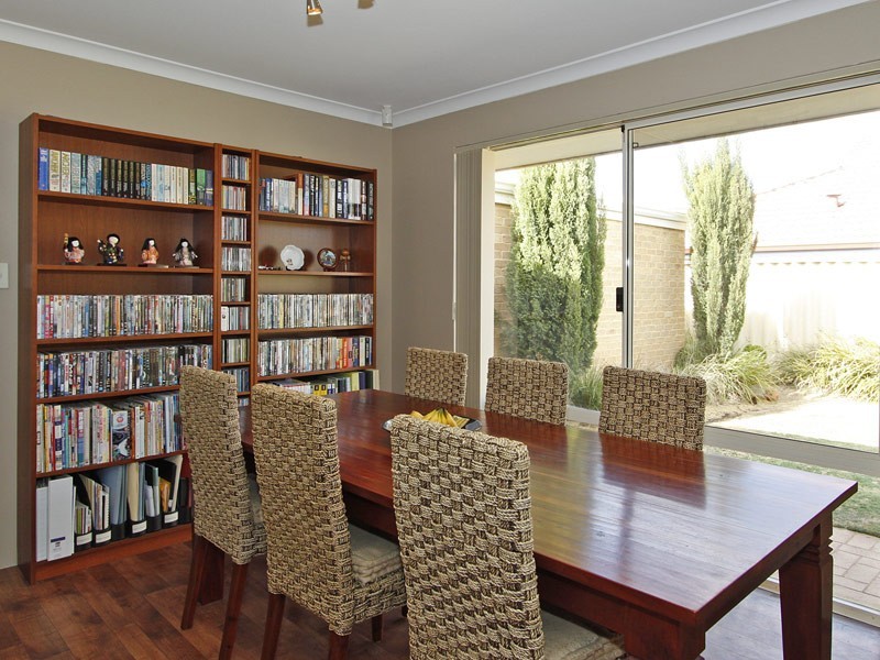 6 Upham Brace, Butler WA 6036