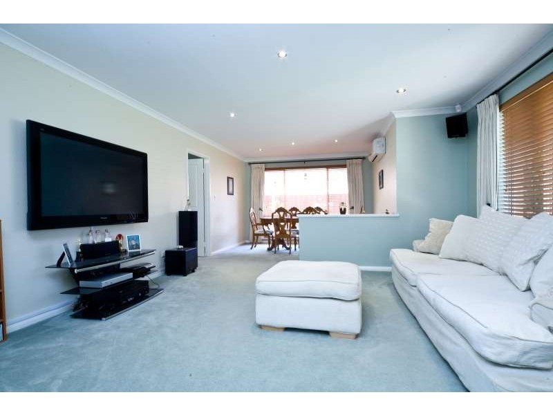 16 Shoalwater Pkwy, Iluka WA 6028