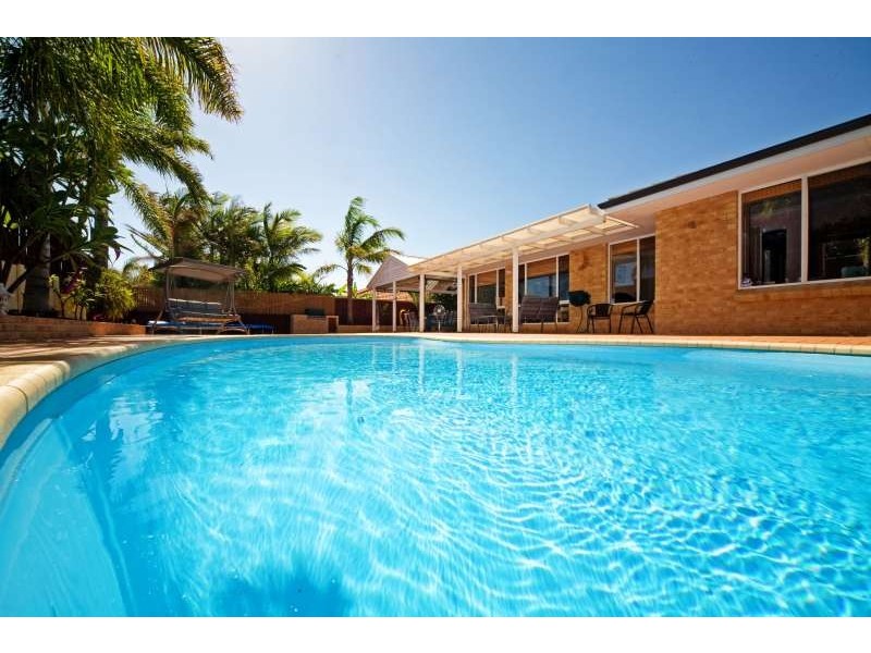 16 Shoalwater Pkwy, Iluka WA 6028