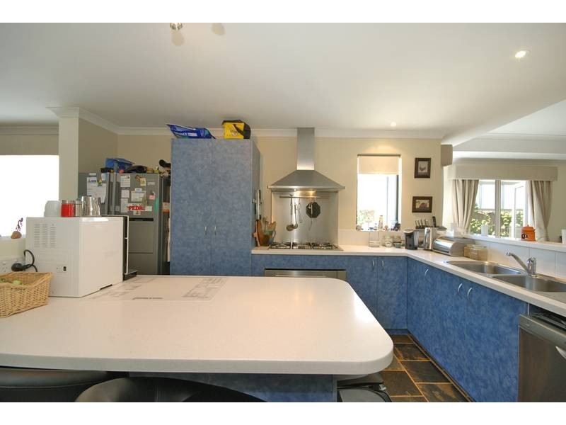 20 Ardglass Garden, Ridgewood WA 6030