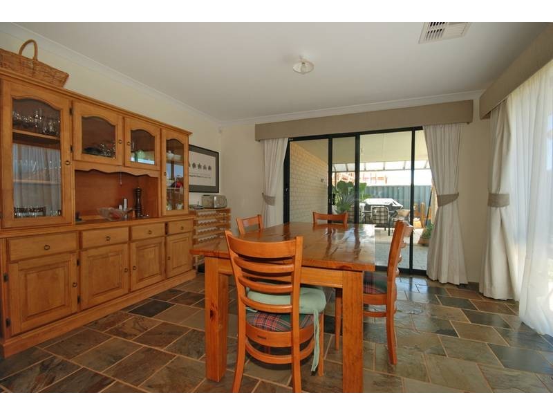 20 Ardglass Garden, Ridgewood WA 6030