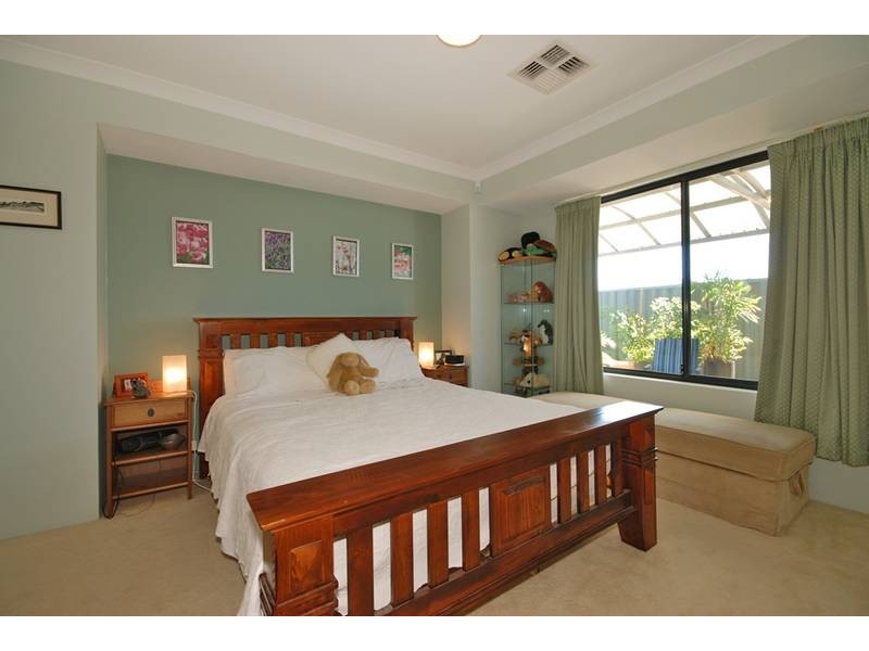 20 Ardglass Garden, Ridgewood WA 6030