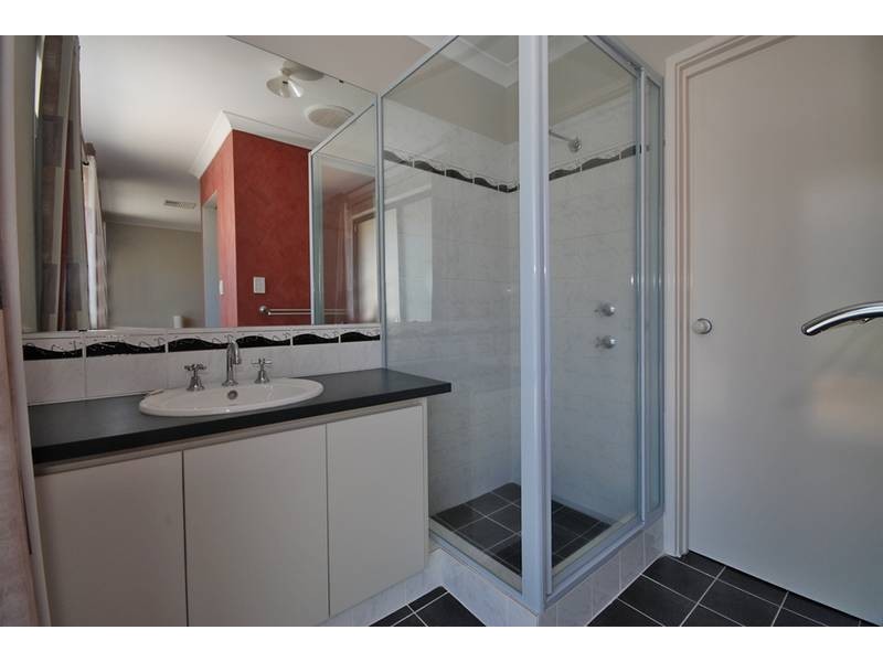 20 Ardglass Garden, Ridgewood WA 6030