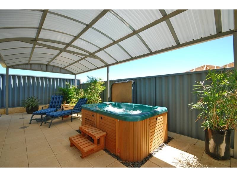 20 Ardglass Garden, Ridgewood WA 6030