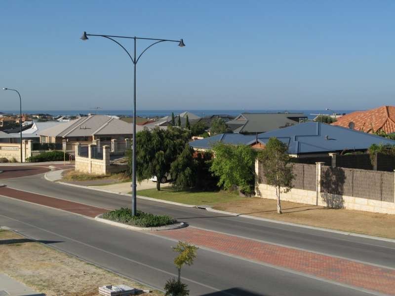 238 Santa Barbara Pde, Jindalee WA 6036