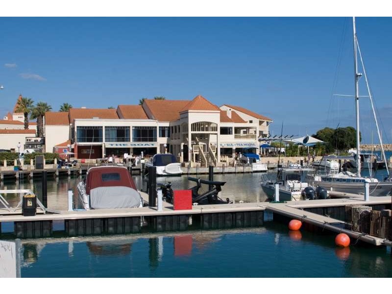 238 Santa Barbara Pde, Jindalee WA 6036