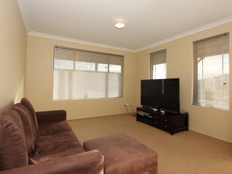 19 Prenton Street, Butler WA 6036