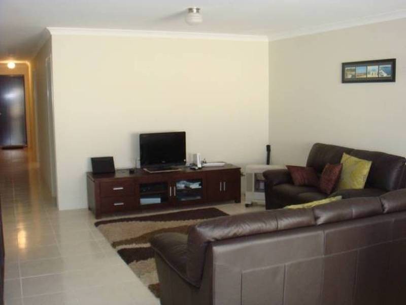 9 Pymore Crescent, Butler WA 6036