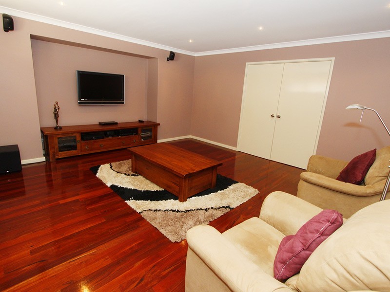 71 Camborne Parkway, Butler WA 6036