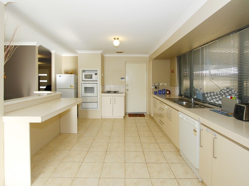 29 St Barnabas Blvd, Quinns Rocks WA 6030