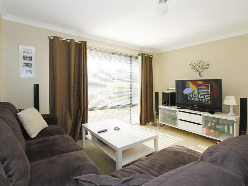 29 St Barnabas Blvd, Quinns Rocks WA 6030