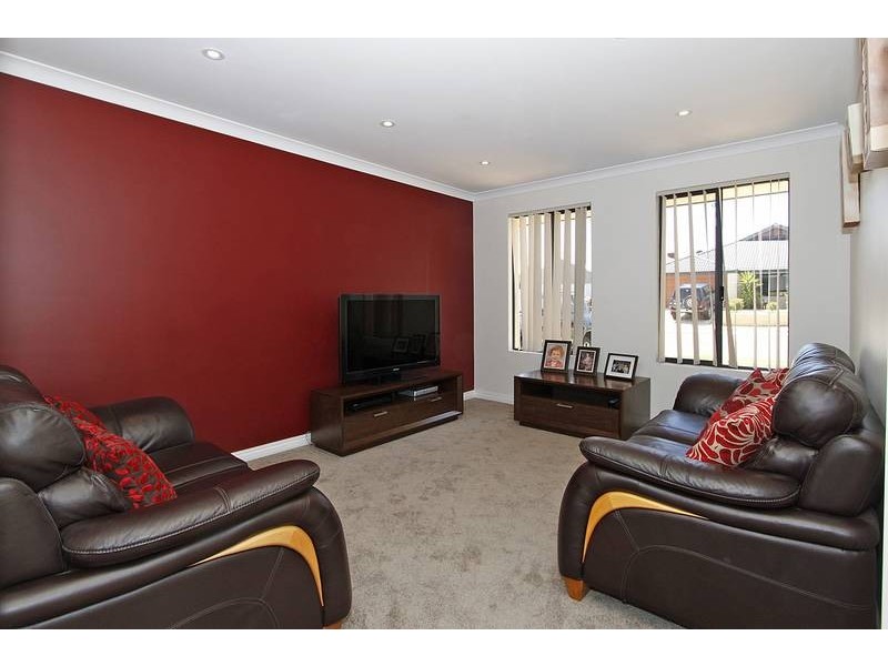 22 Ardglass Gardens, Ridgewood WA 6030