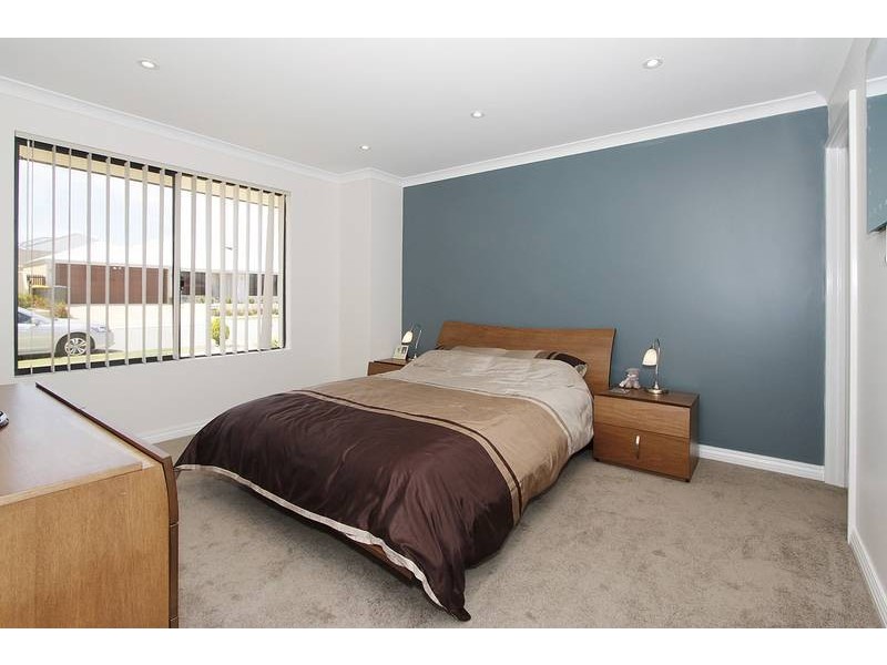 22 Ardglass Gardens, Ridgewood WA 6030