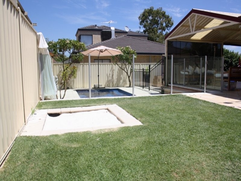 19b Sulman Avenue, Salter Point WA 6152