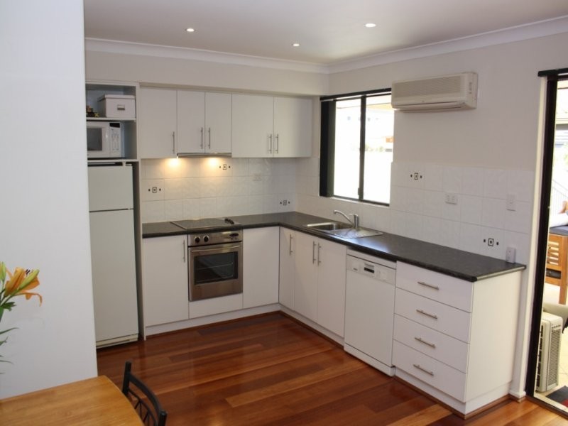 19b Sulman Avenue, Salter Point WA 6152