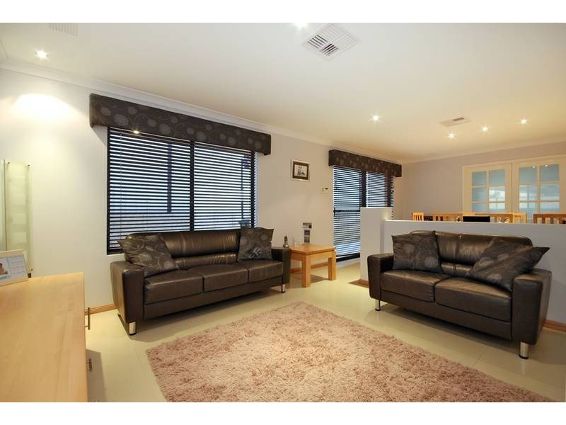 6 La Paz Link, Clarkson WA 6030