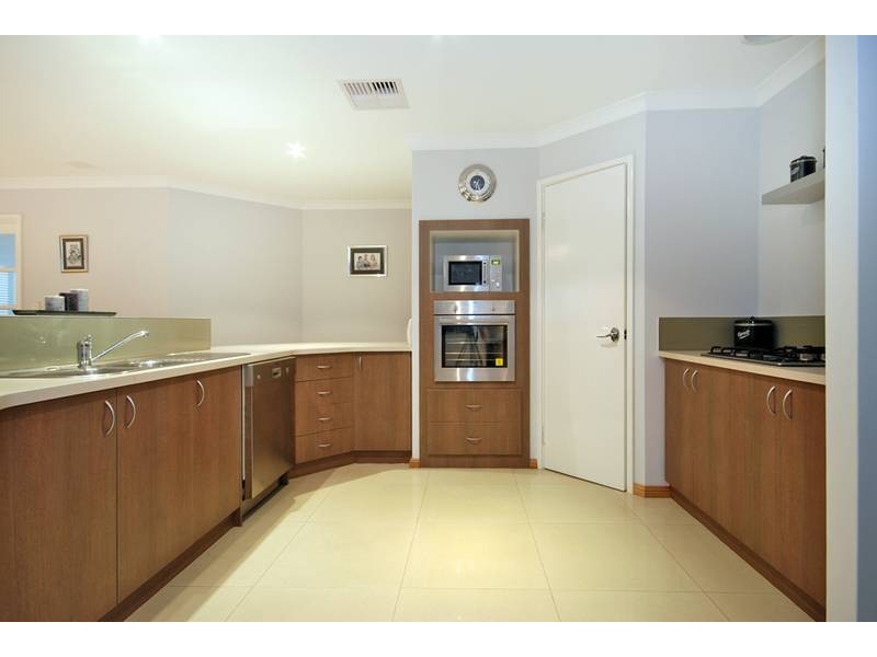 6 La Paz Link, Clarkson WA 6030