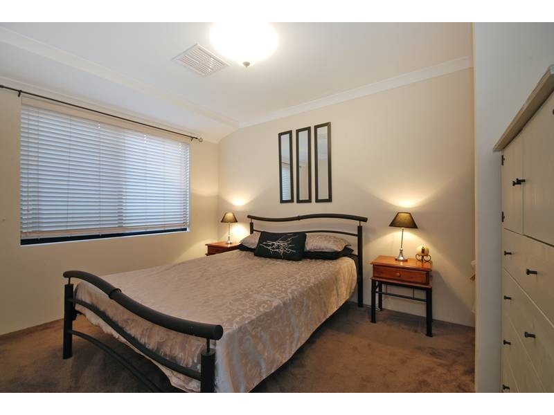 6 La Paz Link, Clarkson WA 6030